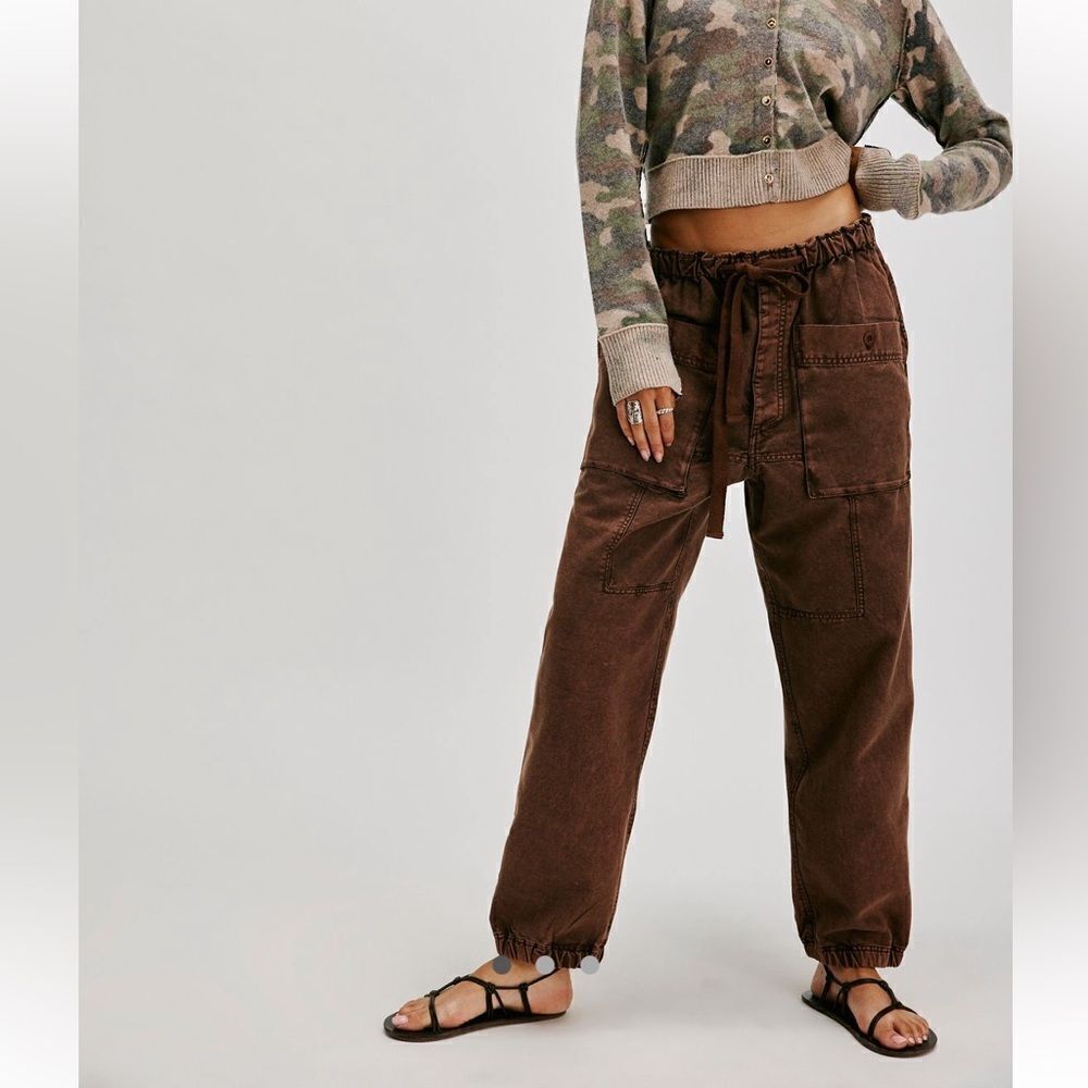 NWT Free People River Stone pants cargo baggy loose fit cotton brown Sz M